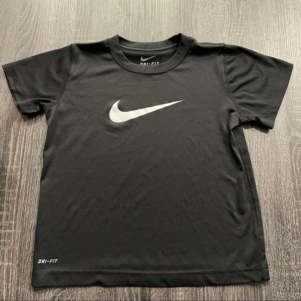 Nike Dri-Fit Shirt Lightweight Shirt Kids 7